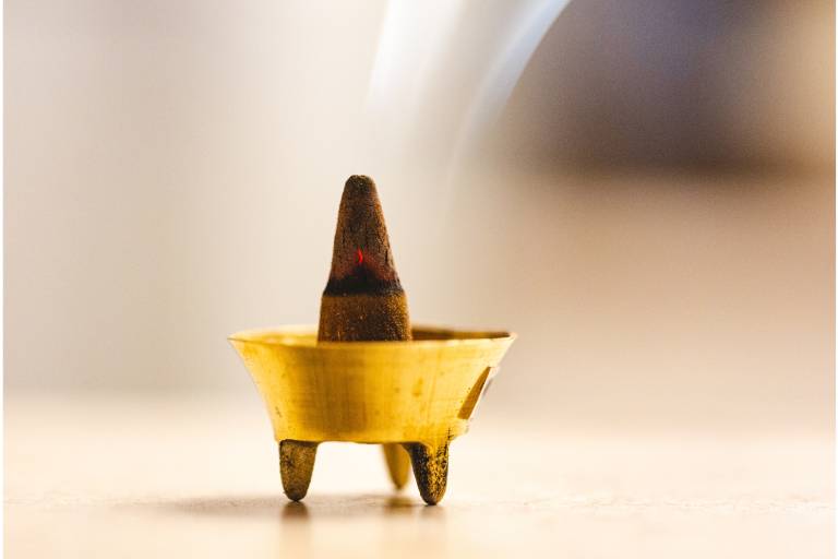 Five Enchanting Backflow Cones for Navratri